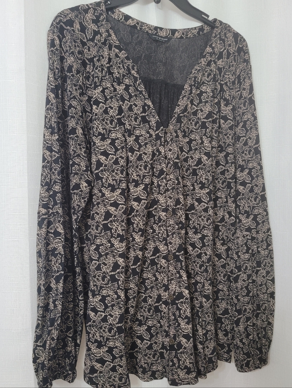 Lucky Brand Black and Cream Floral Boho Peasant Top 1X - Picture 3 of 8